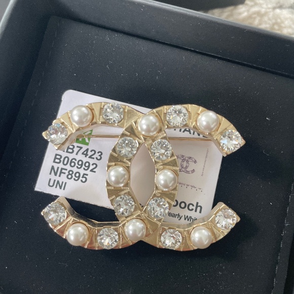 CHANEL, Jewelry, Chanel Brooch